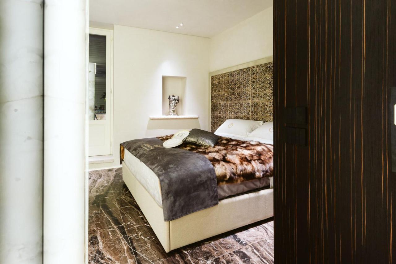 The Harbour - Luxury Living Bed & Breakfast Trani Exterior photo