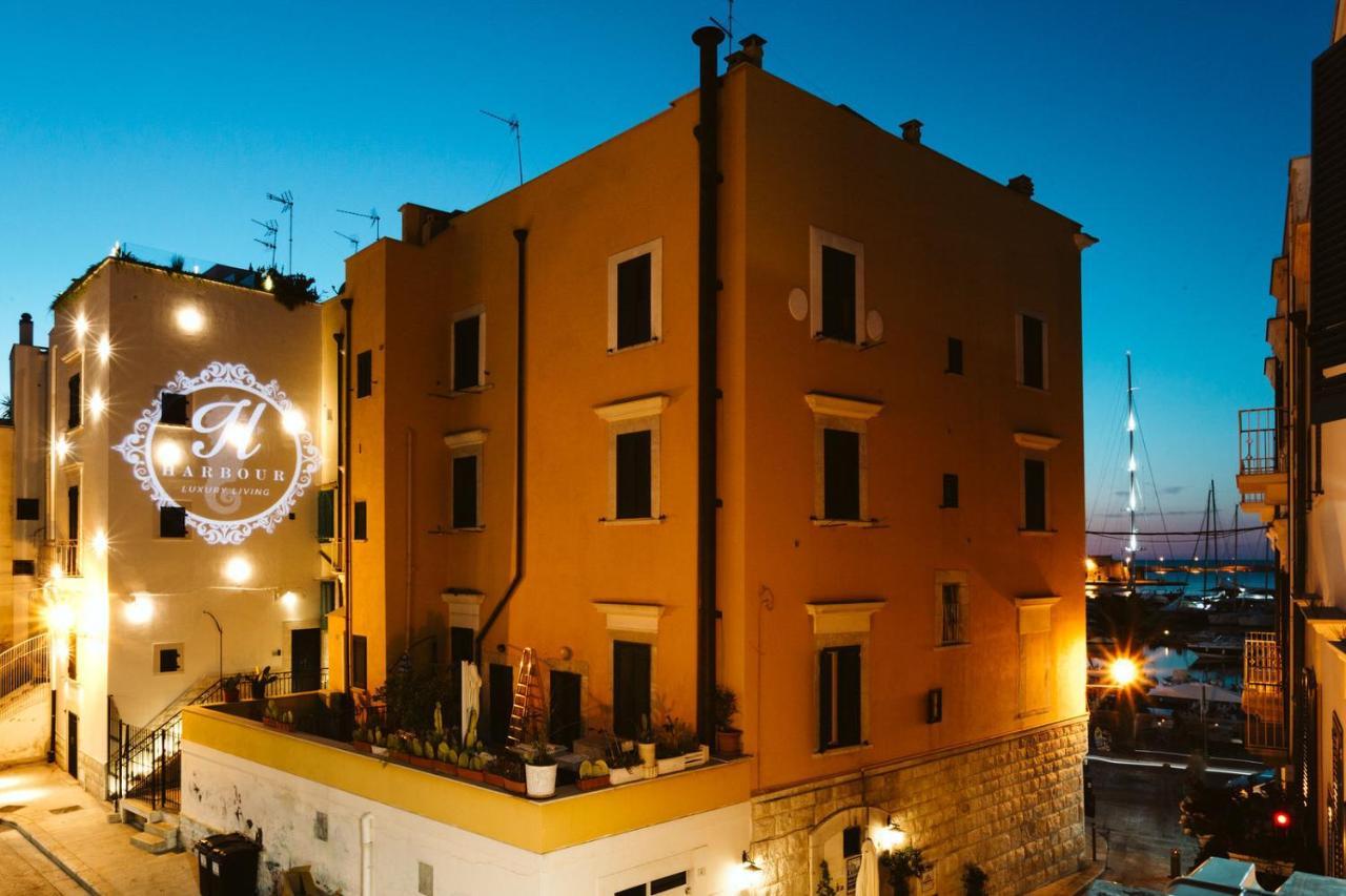The Harbour - Luxury Living Bed & Breakfast Trani Exterior photo